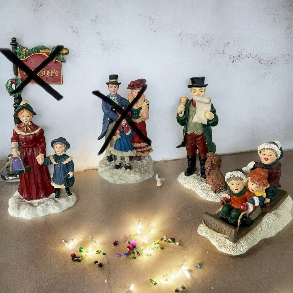 Christmas Village Town Inhabitants Figurines Mervyn's Village Square 1997-98